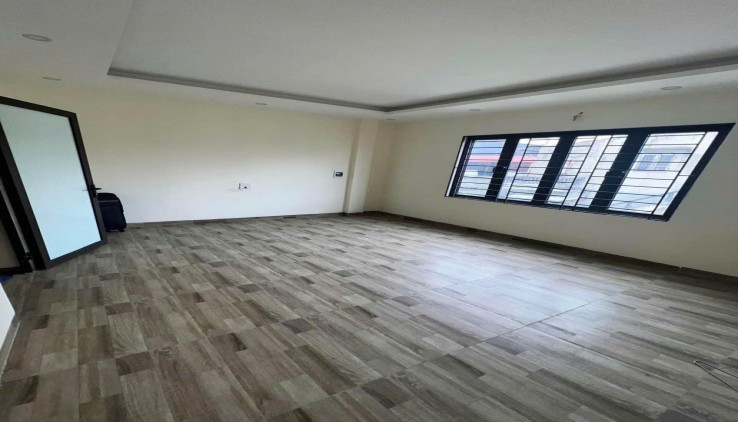 CHO THUÊ NHÀ MỚI KÍNH KOONG NGUYÊN CĂN GIÁP NHỊ THỊNH LIỆT, 5 TẦNG, 33M2,  3 NGỦ, 12 TRIỆU